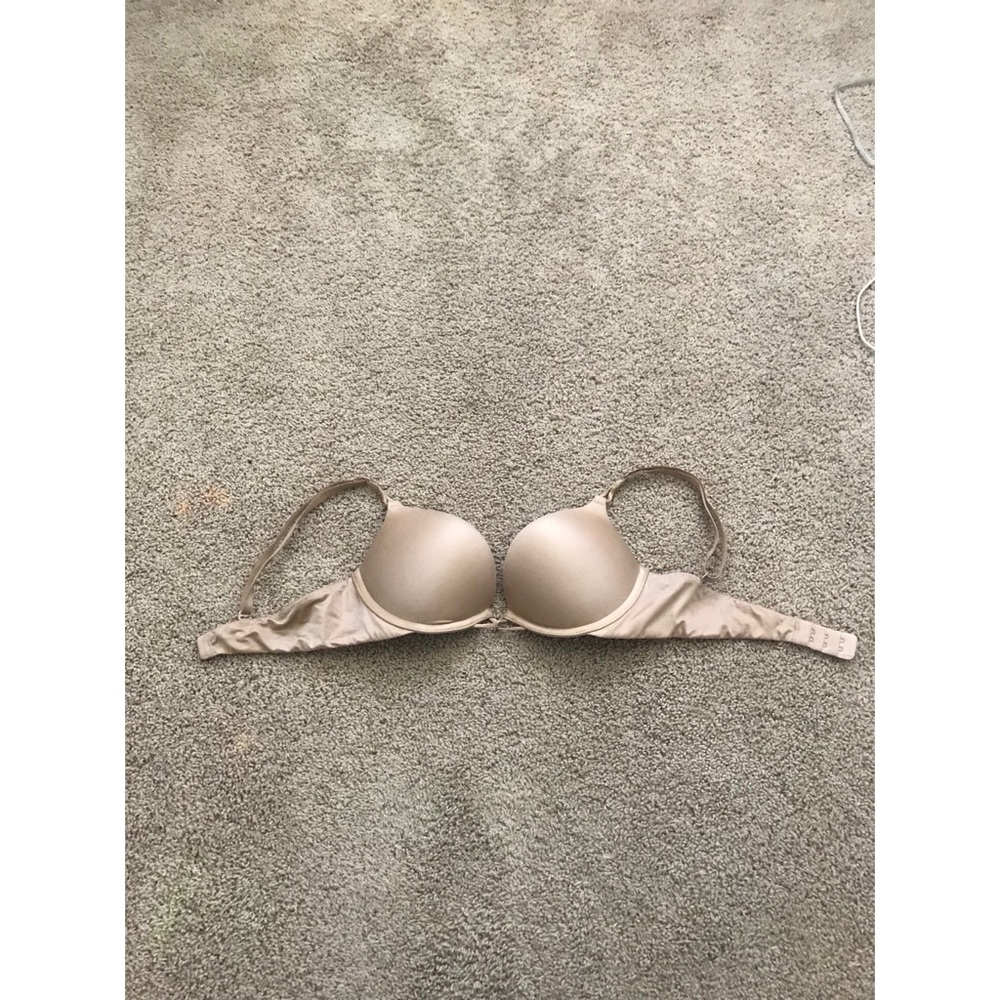 Victoria secret bombshell